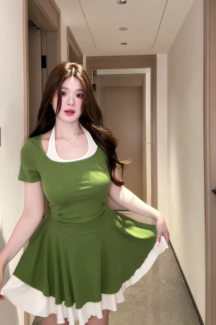 胖MM微胖法式挂脖短袖连衣裙女装夏季收腰显瘦蓬蓬裙梨形身材天菜