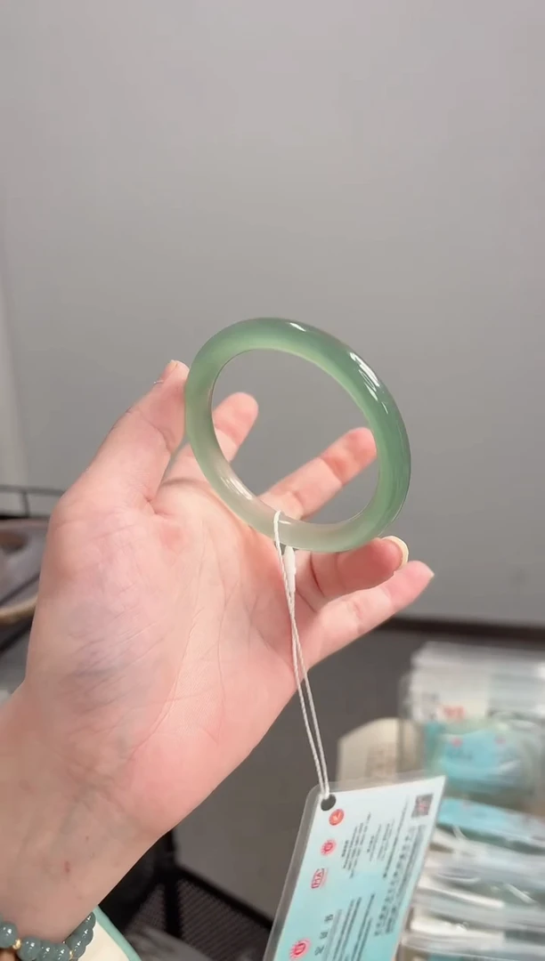 手镯玛瑙/玉髓未镶嵌56圈卡8