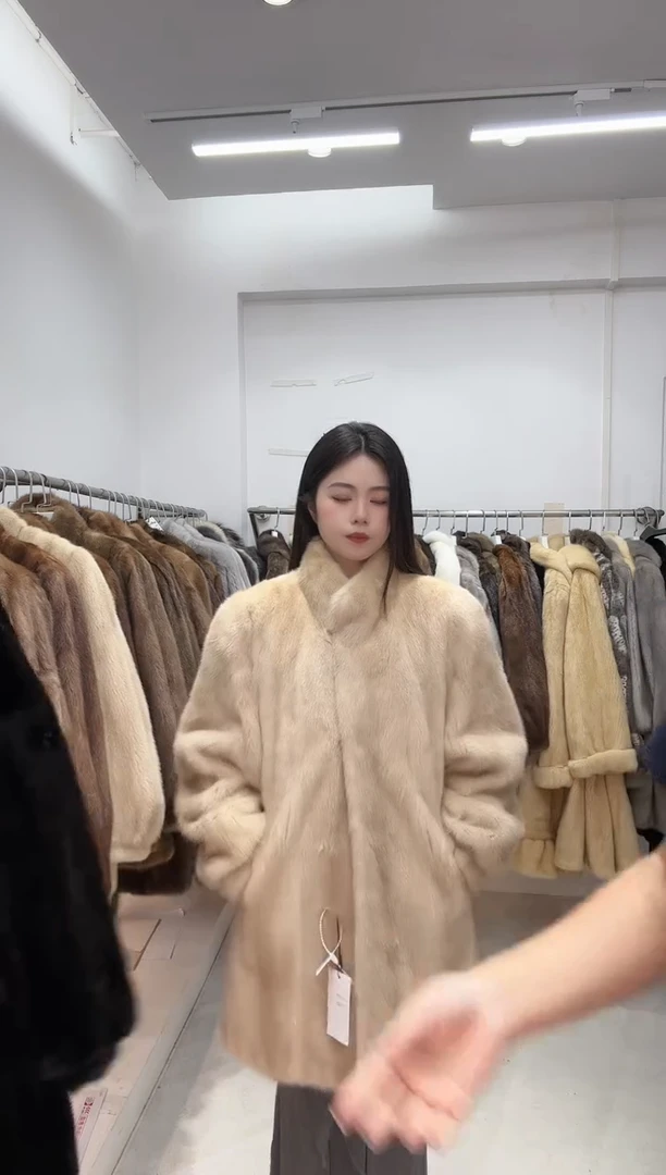 小橙子进口水貂皮草