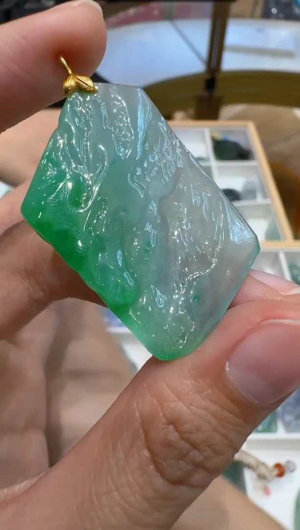 吊坠(不含链)18K金镶嵌翡翠多样性团购发一件