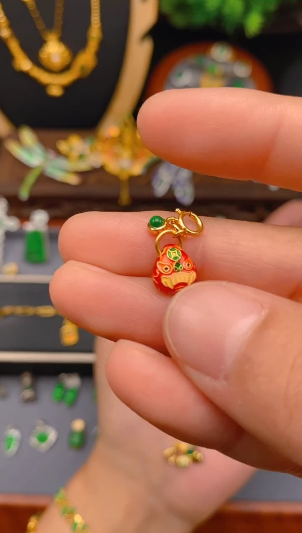 【闪购商品】翡翠吊坠(不含链)银S925镶嵌吞金兽