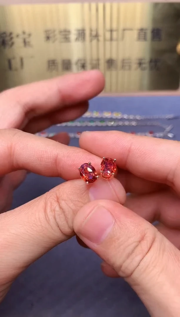 【闪购商品】石榴石耳饰银S925镶嵌........