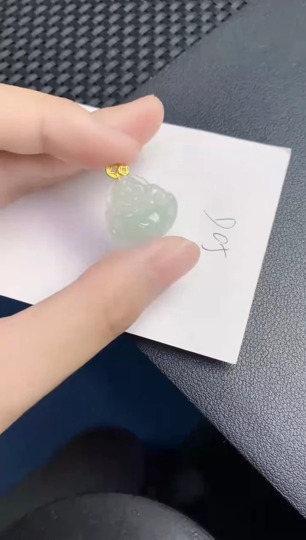 翡翠未镶嵌颈饰天然翡翠緬甸A貨