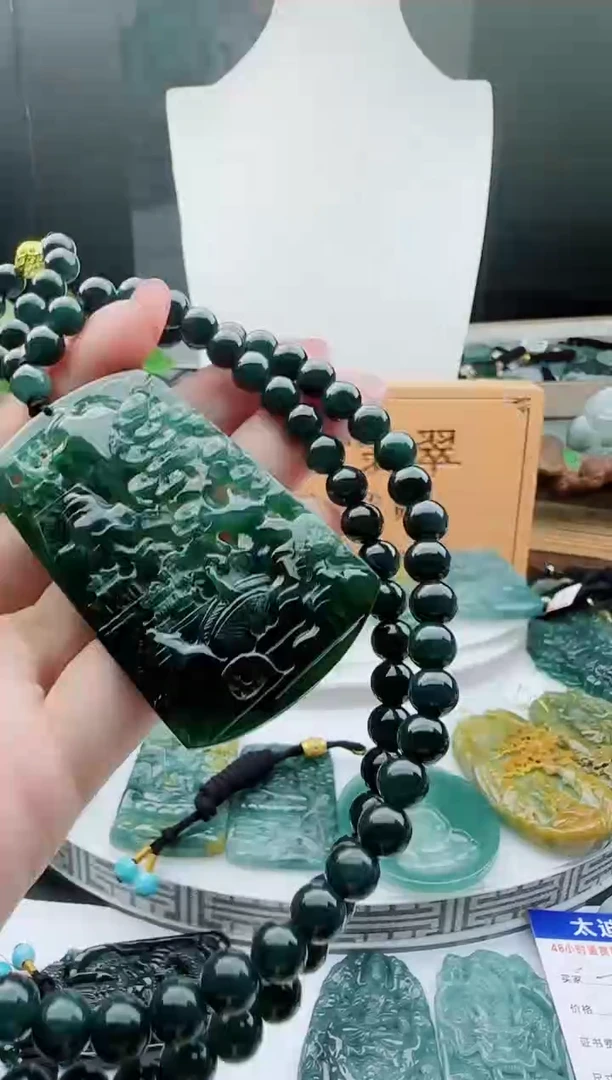 【闪购商品】翡翠颈饰未镶嵌111111111