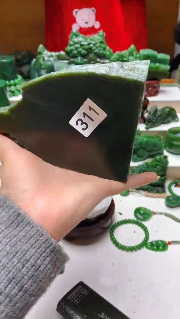 未镶嵌和田玉（碧玉）珠宝半成品1