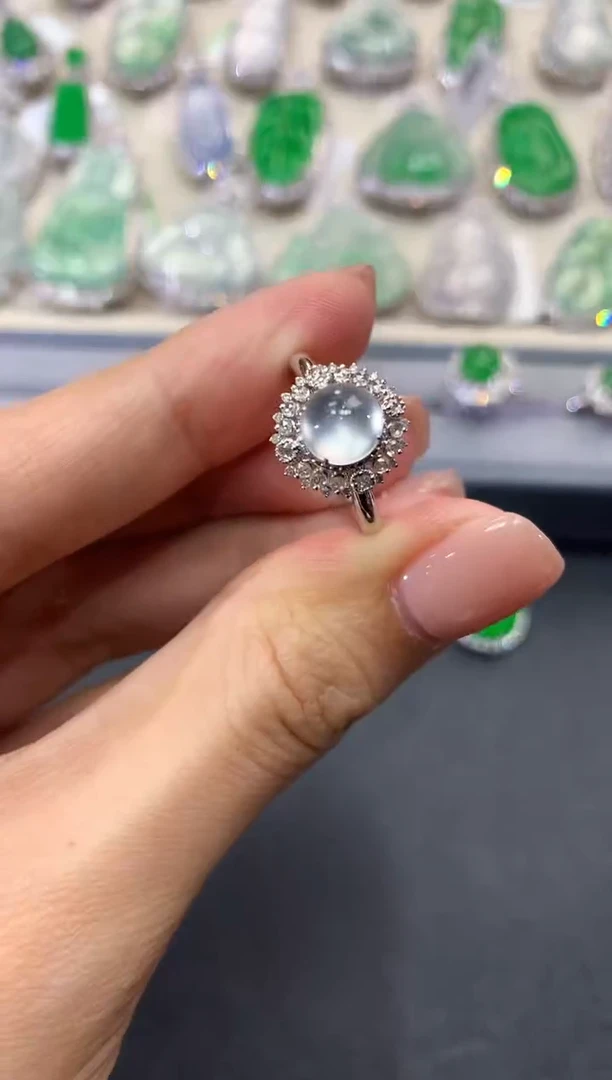【闪购商品】翡翠戒指18K金镶嵌a43