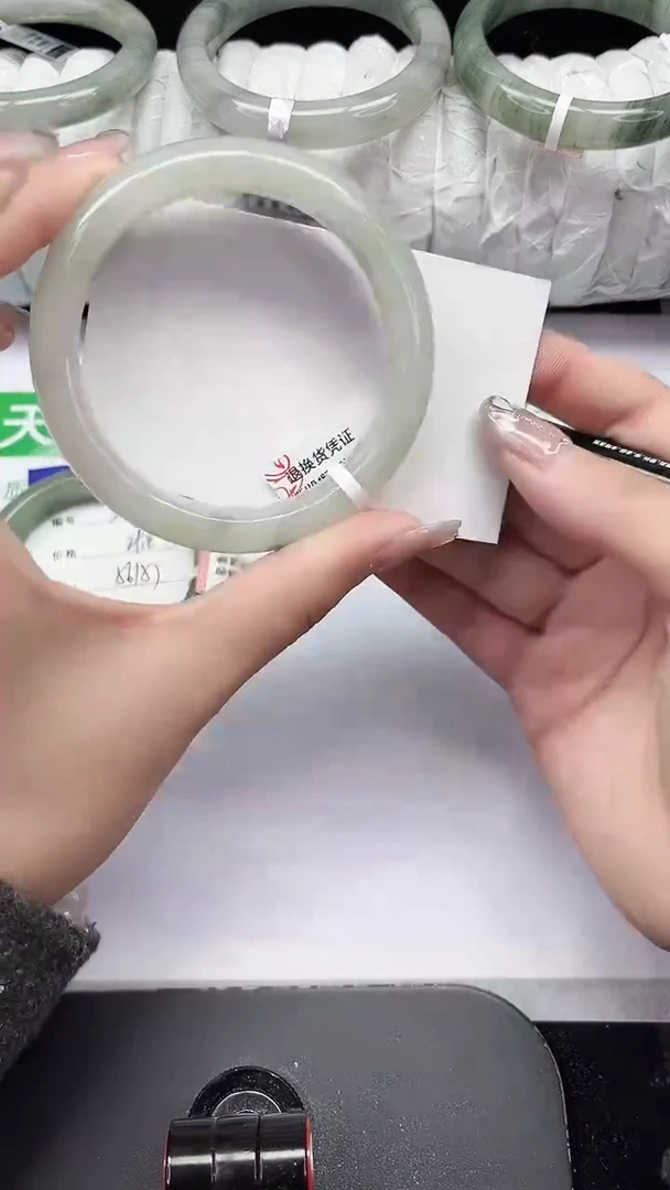 未镶嵌手镯石英质玉21-55/56