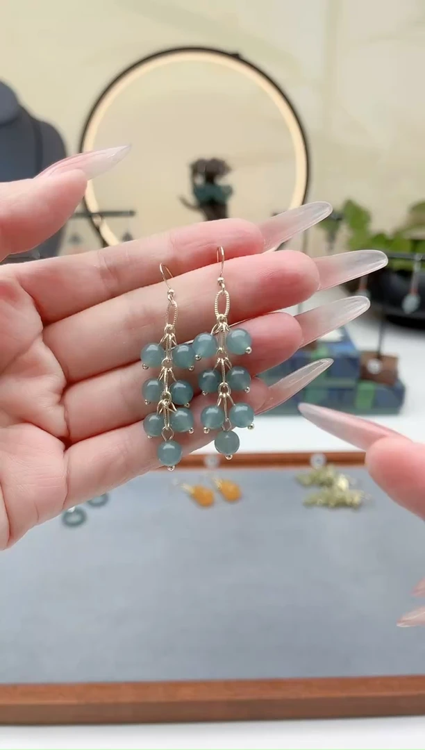 未镶嵌石英质玉（天山翠）耳饰00蓝水流苏圆珠