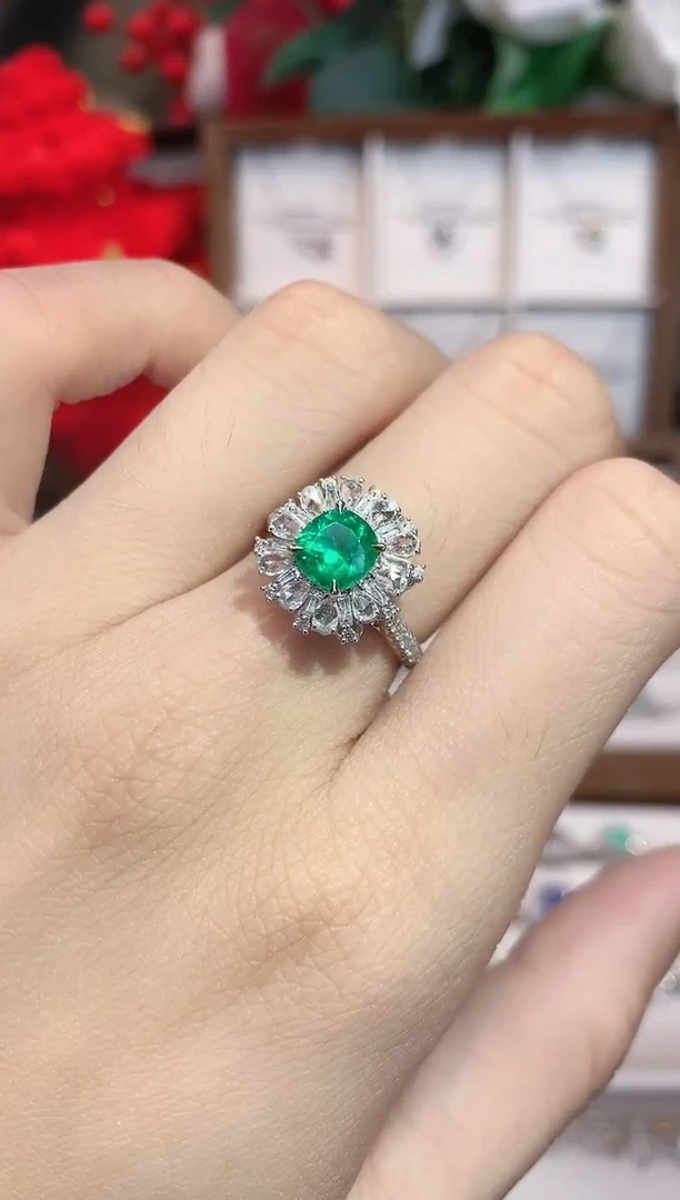 18K金镶嵌戒指祖母绿1.13ct/天然宝石/七天无理由