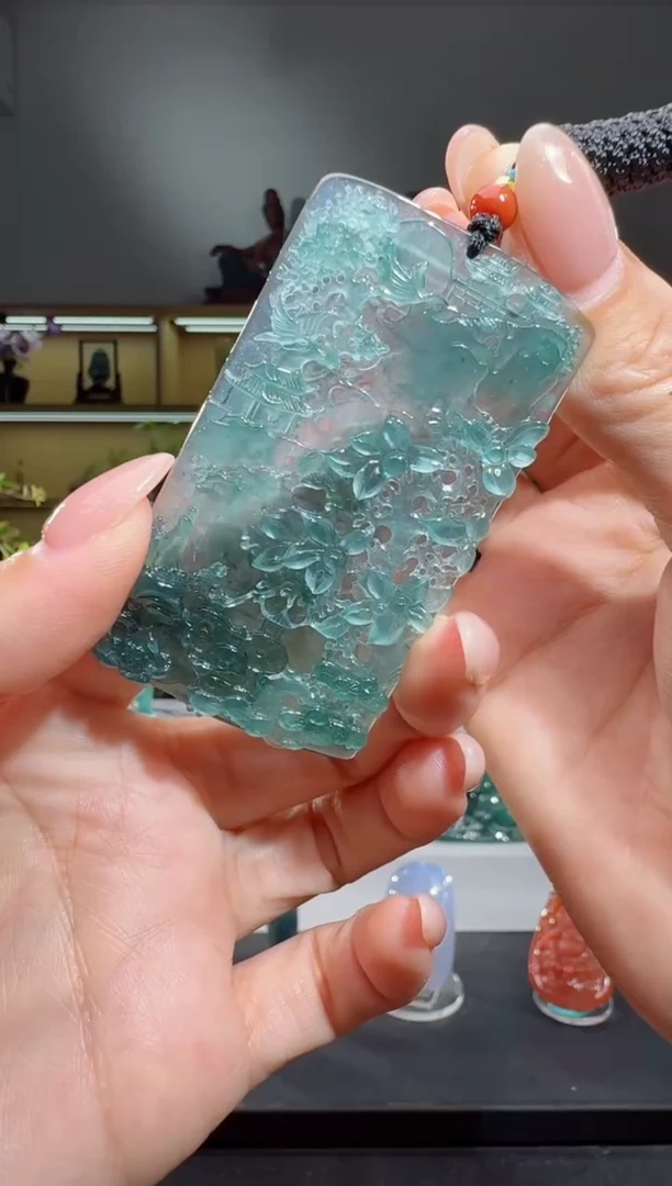 吊坠(不含链)未镶嵌翡翠山水牌（多样性发其一）