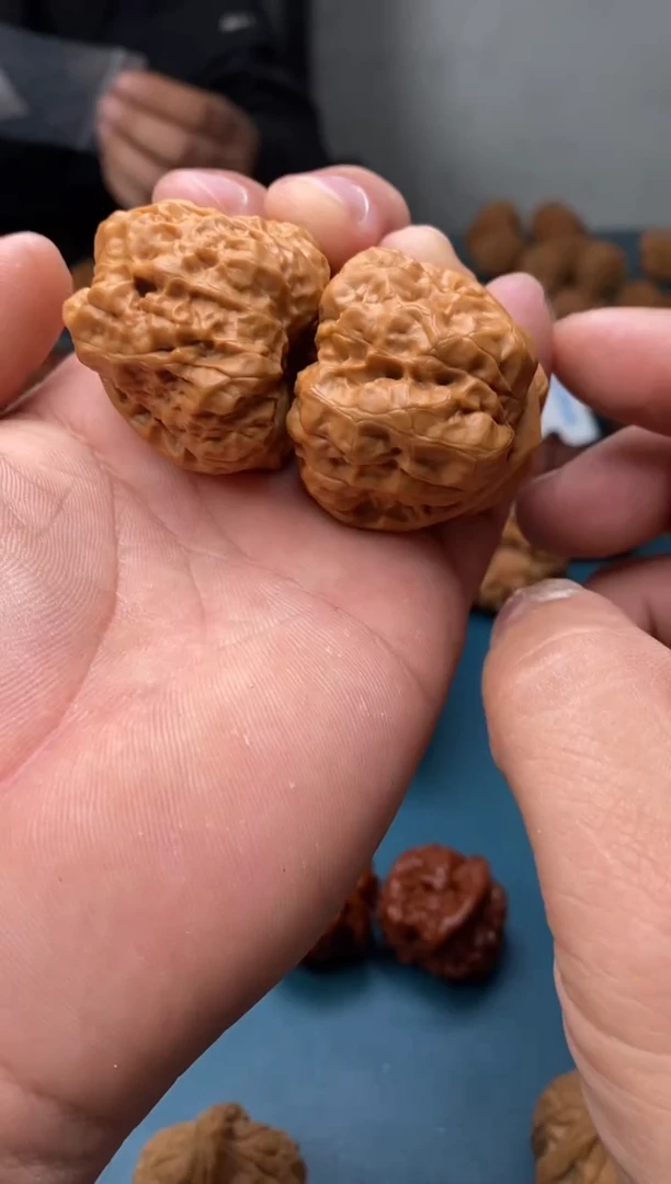 把件文玩核桃三角哇b523