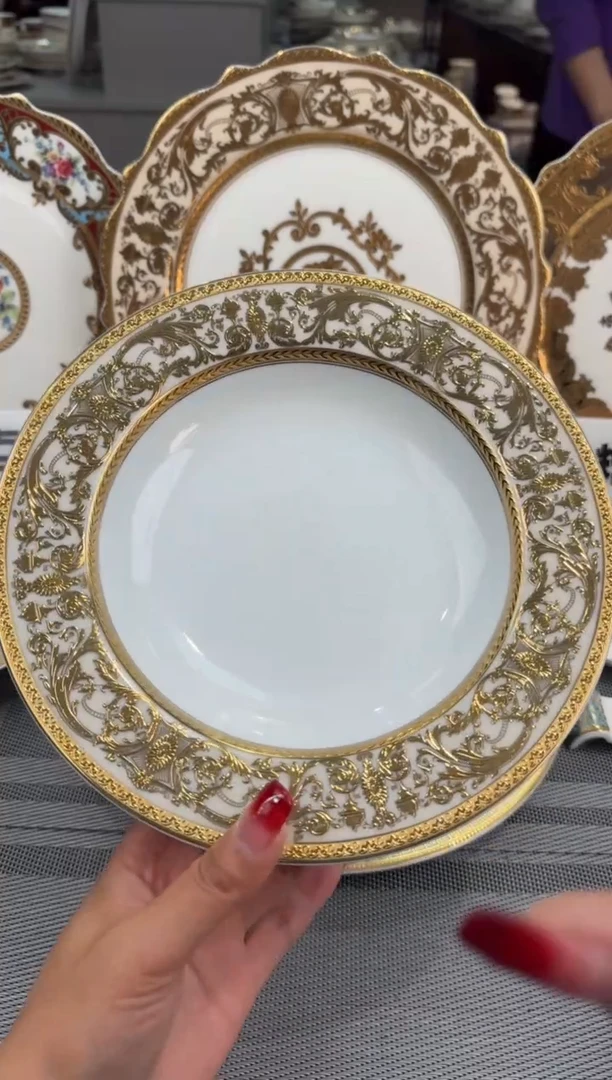 【闪购商品】瓷片8.5英寸草帽盘 1个 瑕 最后一个