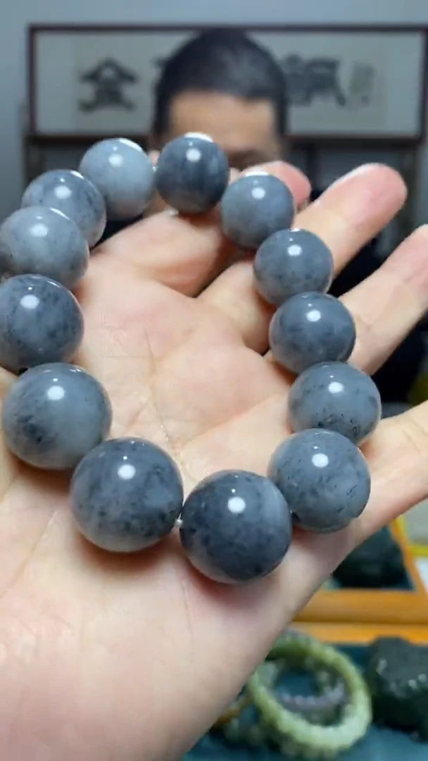 颈饰未镶嵌和田玉96