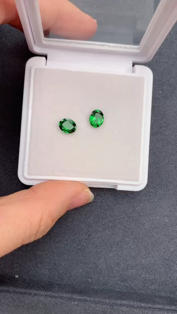 【闪购商品】石榴石（沙弗莱）裸石未镶嵌2ct沙弗莱配对