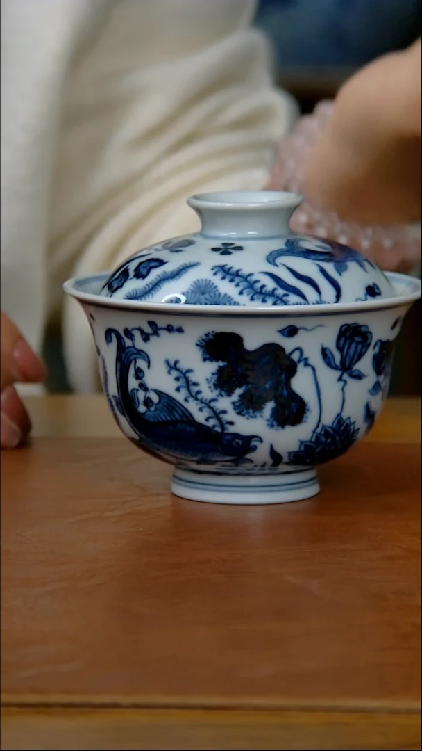 仿明鱼藻纹两才盖碗（柴窑）