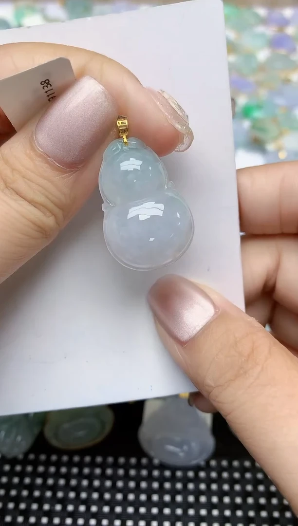 翡翠18K金镶嵌颈饰天然缅甸A货翡翠