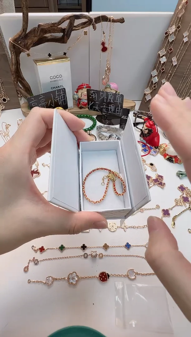 华禄甄选阁亭亭总铺