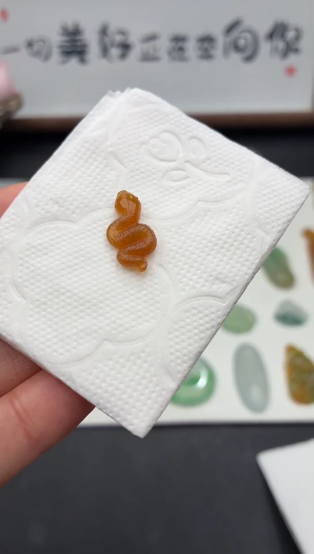 定制翡翠未镶嵌翡翠