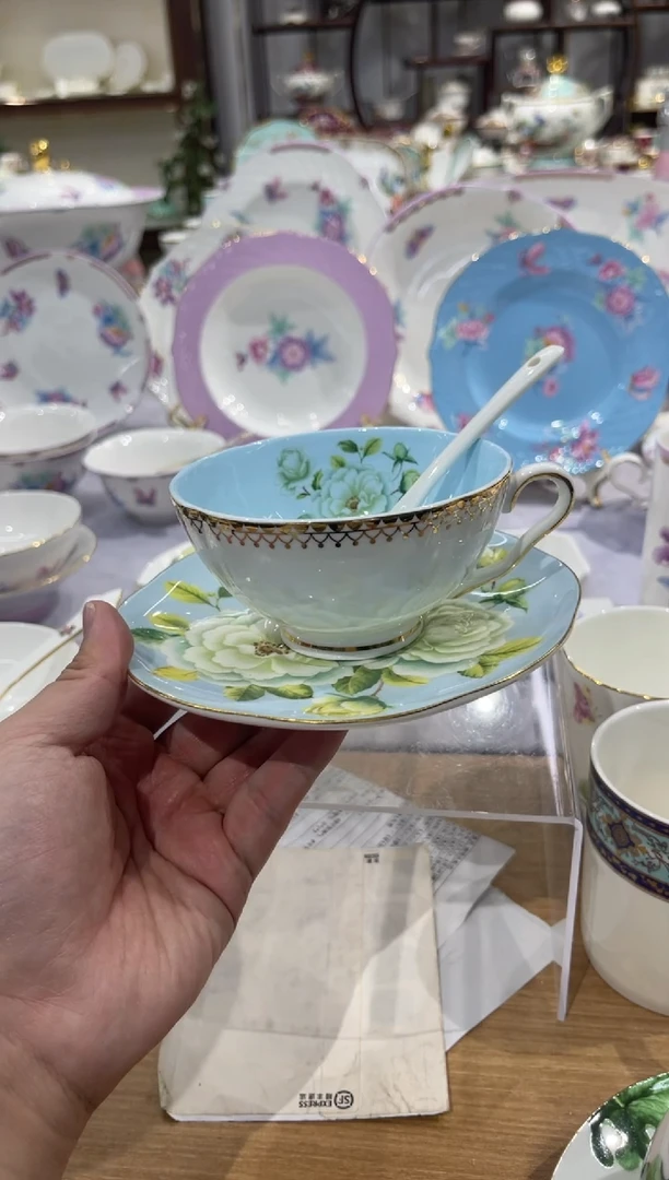 36%以上骨粉骨瓷杯碟