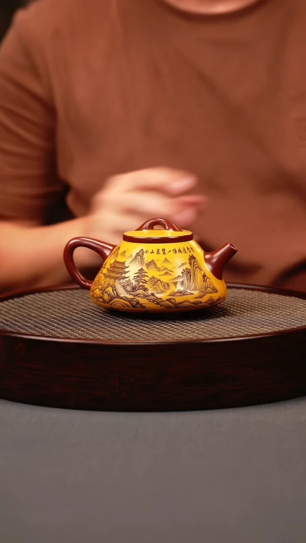 茶壶紫砂龙血砂双色 子冶石瓢 刻绘