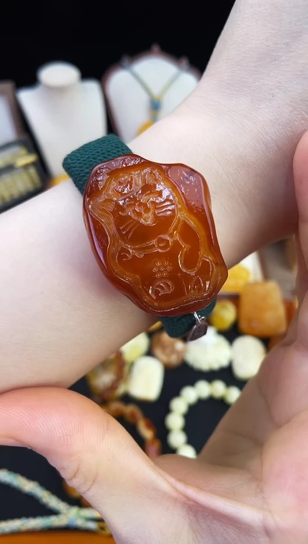 琥珀未镶嵌珠宝奇石柒月