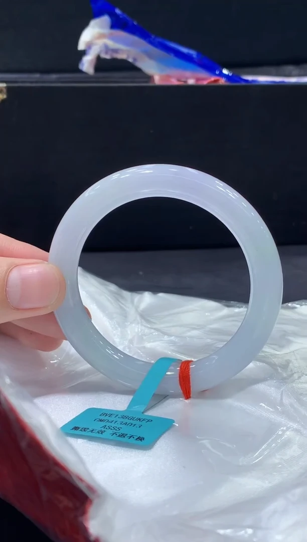 未镶嵌手镯翡翠翡翠手镯