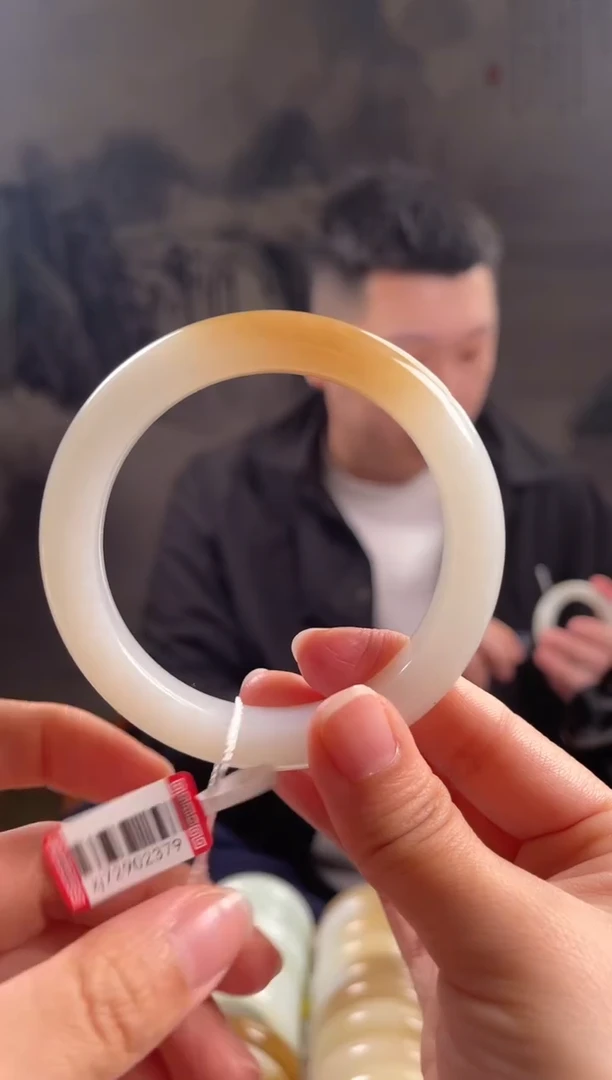 未镶嵌手镯和田玉60圈口2379