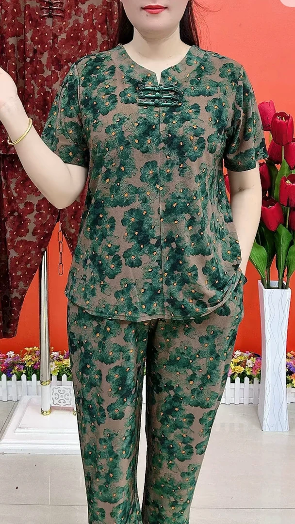 2025夏季新款气质减龄中年妈妈两件套高档复古盘扣休闲短袖套装女