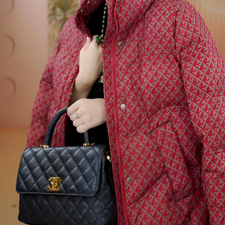 2025杭州原版正品保暖气质减龄修身羽绒服ZF-R018