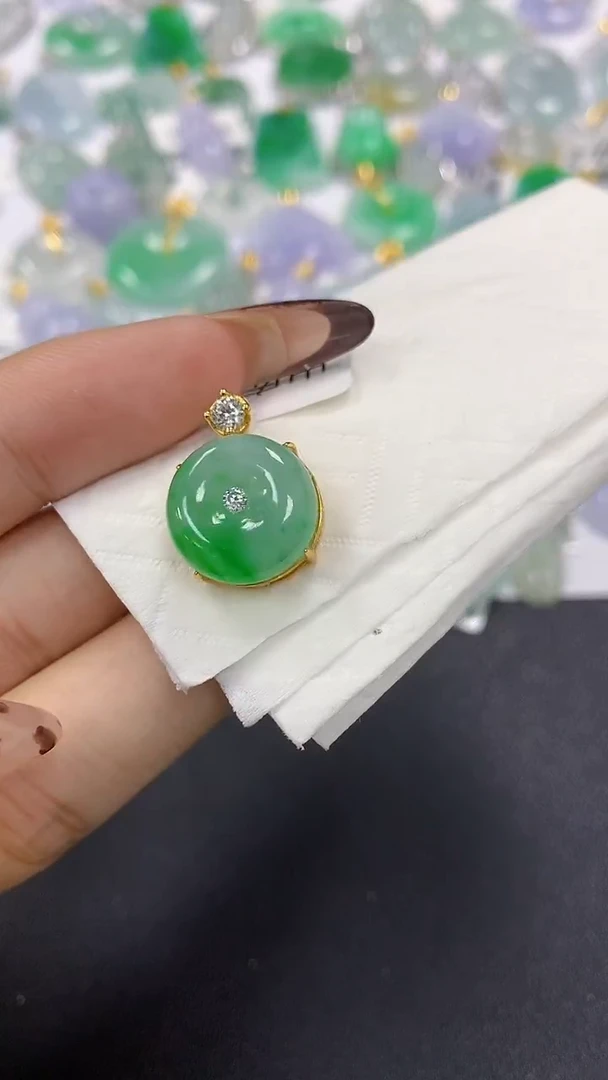 颈饰银S925镶嵌翡翠a货假一赔三支持复检百元上9元证书费自理