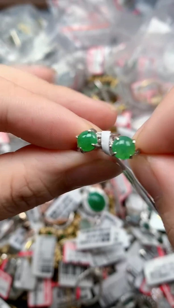 翡翠戒指银S925镶嵌天然A货缅甸翡翠