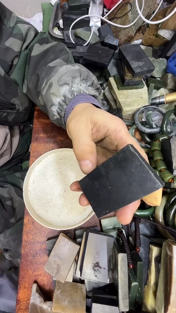 未镶嵌和田玉珠宝半成品1
