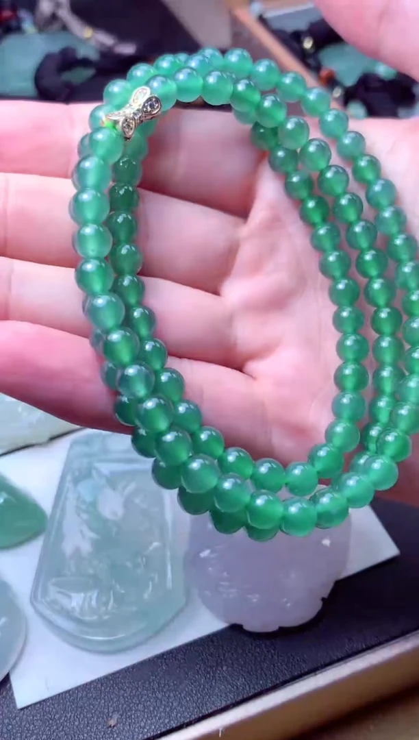 颈饰未镶嵌翡翠天然A货翡翠