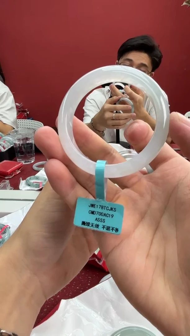 翡翠手镯未镶嵌1手镯