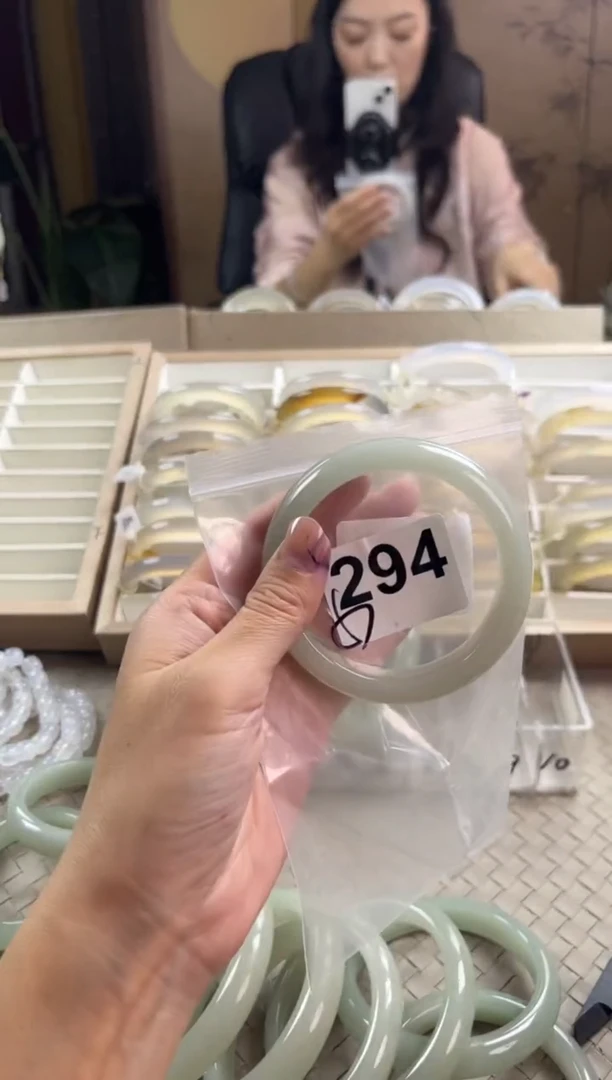 未镶嵌手镯石英质玉小*-294