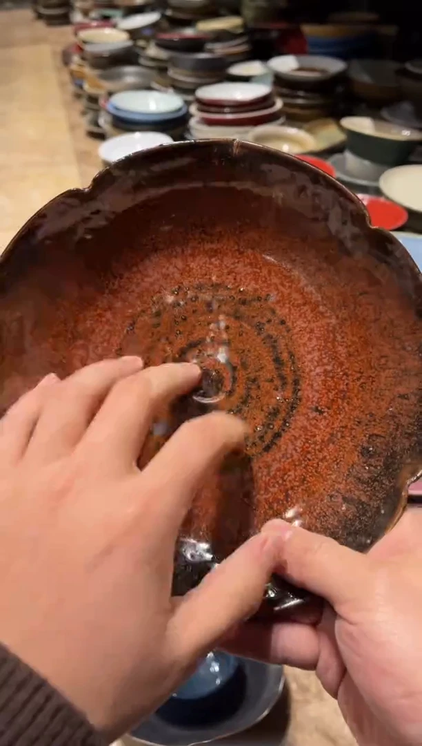 【闪购商品】瓷片484 粗陶红花瓣菜盘1个