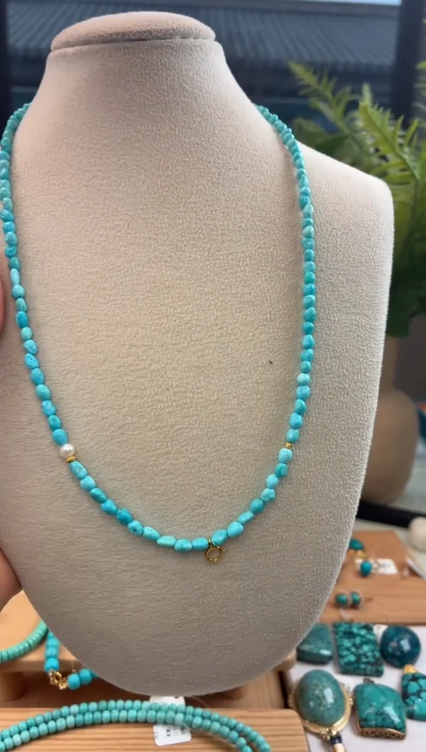 18K金镶嵌绿松石项链1