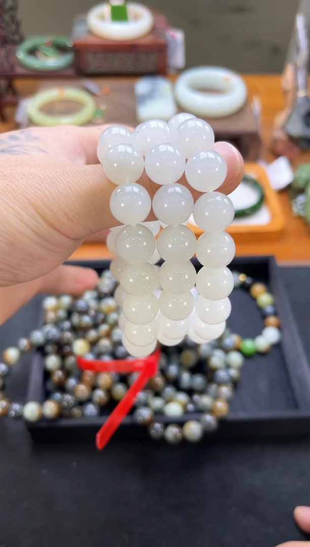 未镶嵌手串和田玉卡12新疆黑山 圆珠 多样性发一 无墨