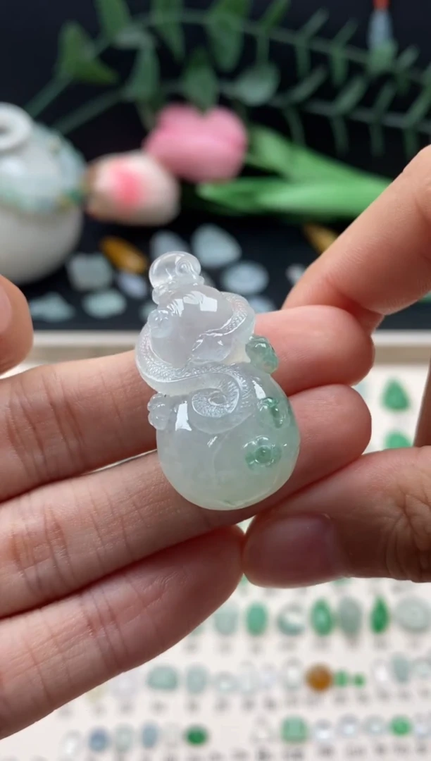 【闪购商品】翡翠颈饰未镶嵌翡翠冰胶裸石