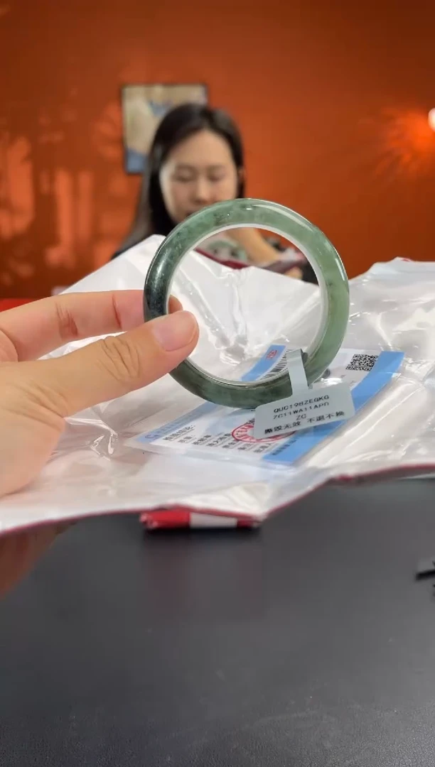 未镶嵌手镯翡翠3 4950