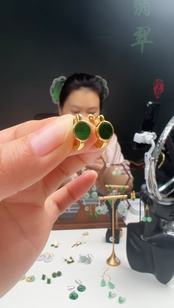 银S925镶嵌翡翠耳饰1