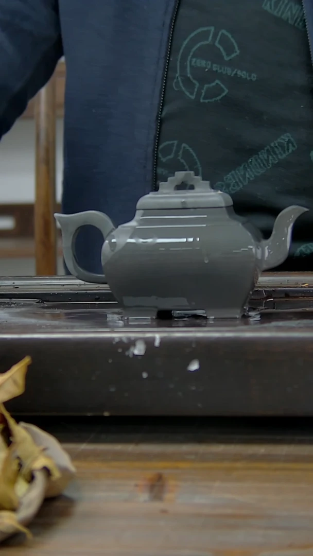 【闪购商品】贵台龙窑柴烧茶壶321