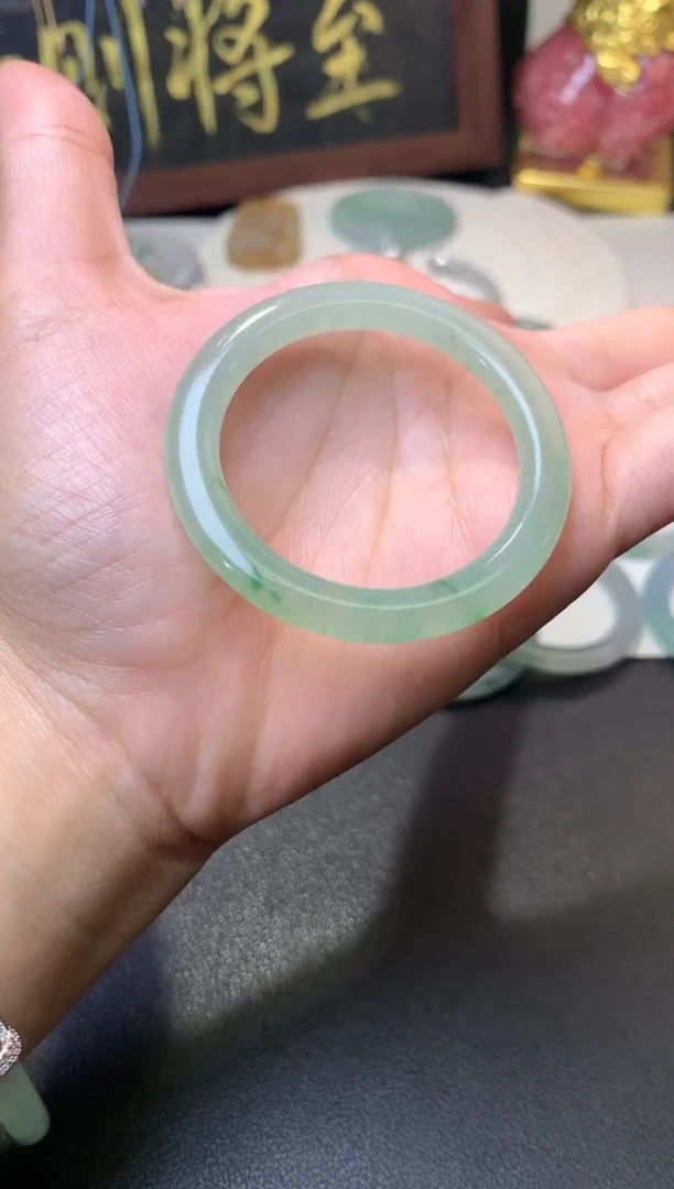 未镶嵌定制翡翠毛货