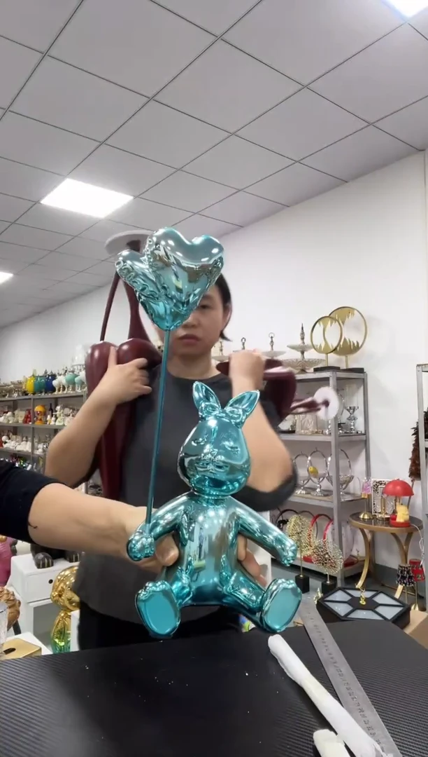 树脂宋*坐姿气球兔绿色