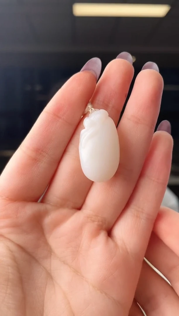 颈饰未镶嵌和田玉花牌 无