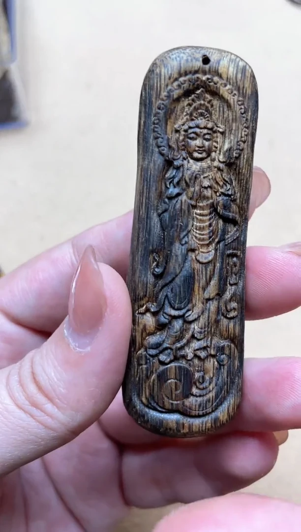 【闪购商品】沉香吊坠红金猊吊坠7.5*2.2