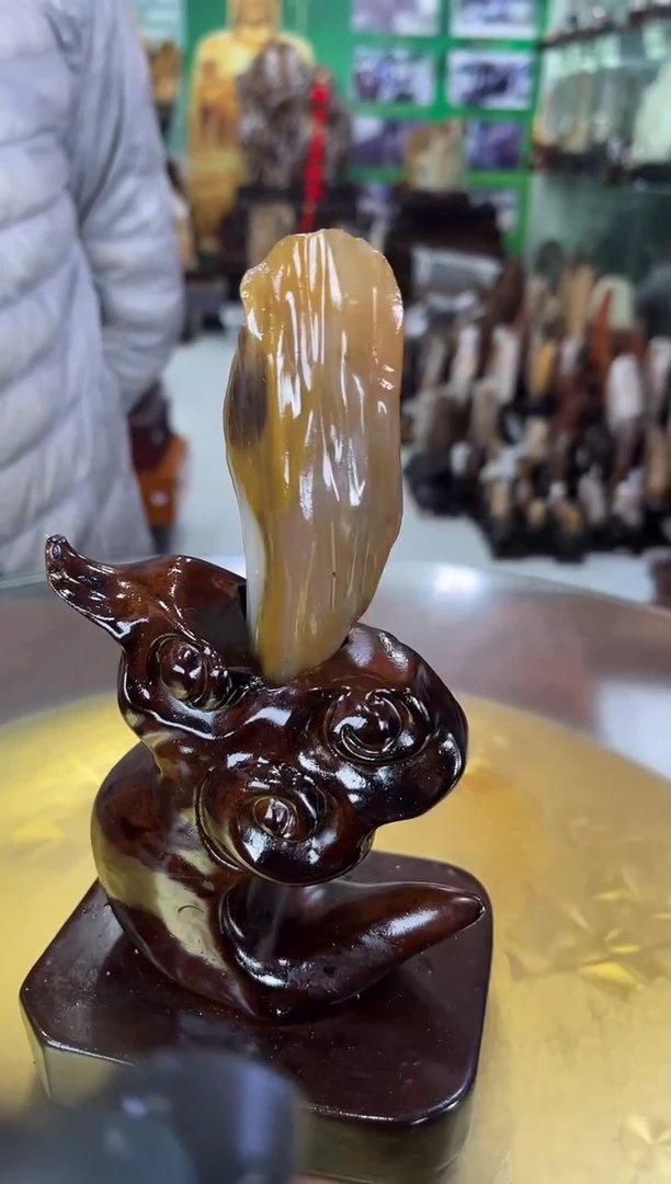 用****8缅甸天然树化玉精品摆件