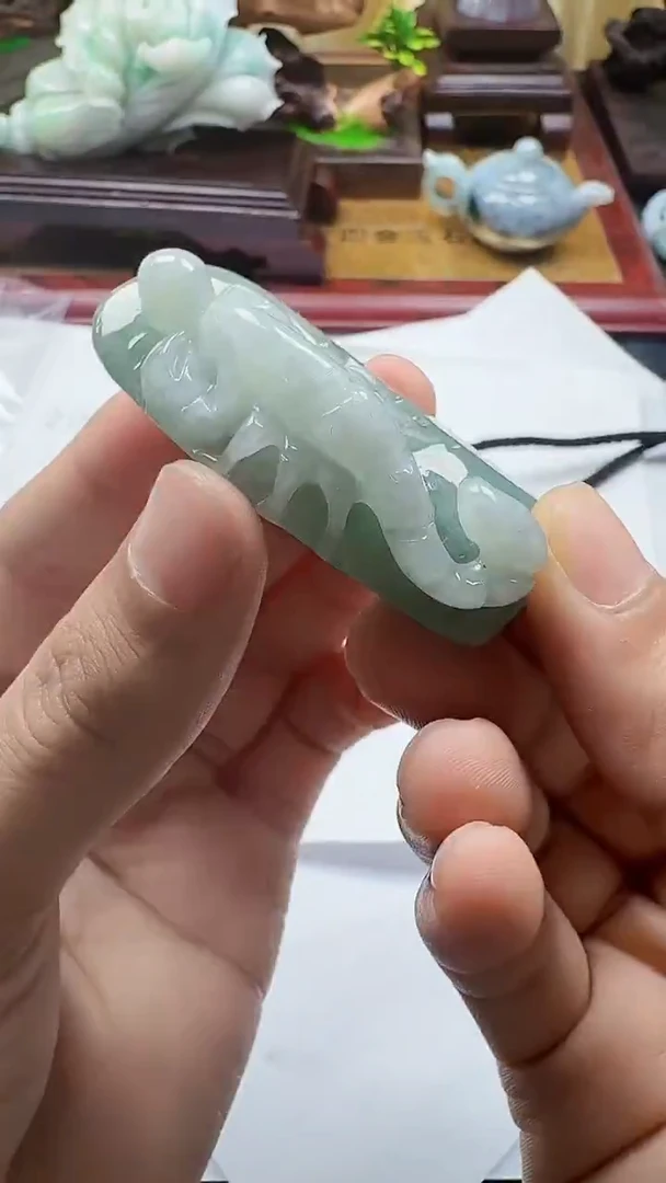 吊坠(不含链)未镶嵌翡翠1