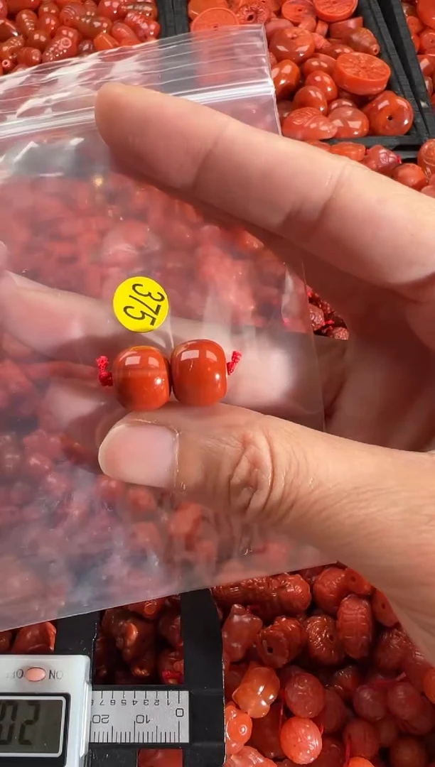【闪购商品】南红玛瑙颈饰未镶嵌1