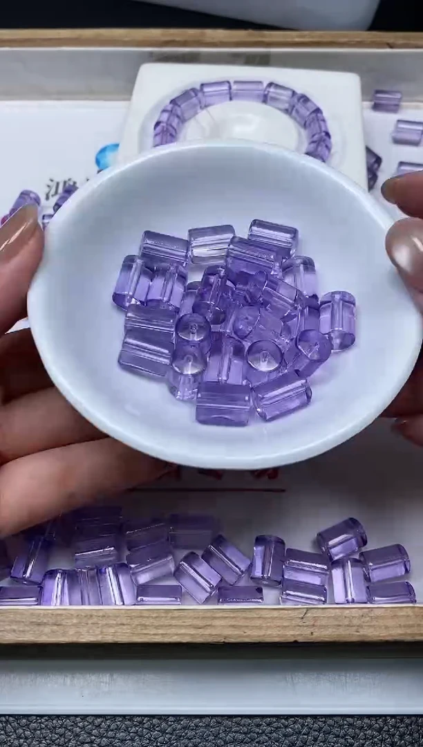 8*12mm未镶嵌水晶M741 维多利亚 直桶10个15元